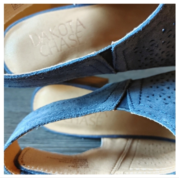 Dakota Chase blue suede shooties Size 6.5 - Picture 6 of 9